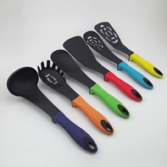 Nylon Kitchen Utensil Set