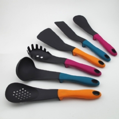Nylon Kitchen Utensil Set